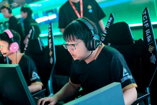 界外拖长对 界外拖长对