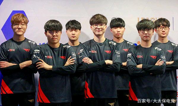 比分紧咬至 比分紧咬至